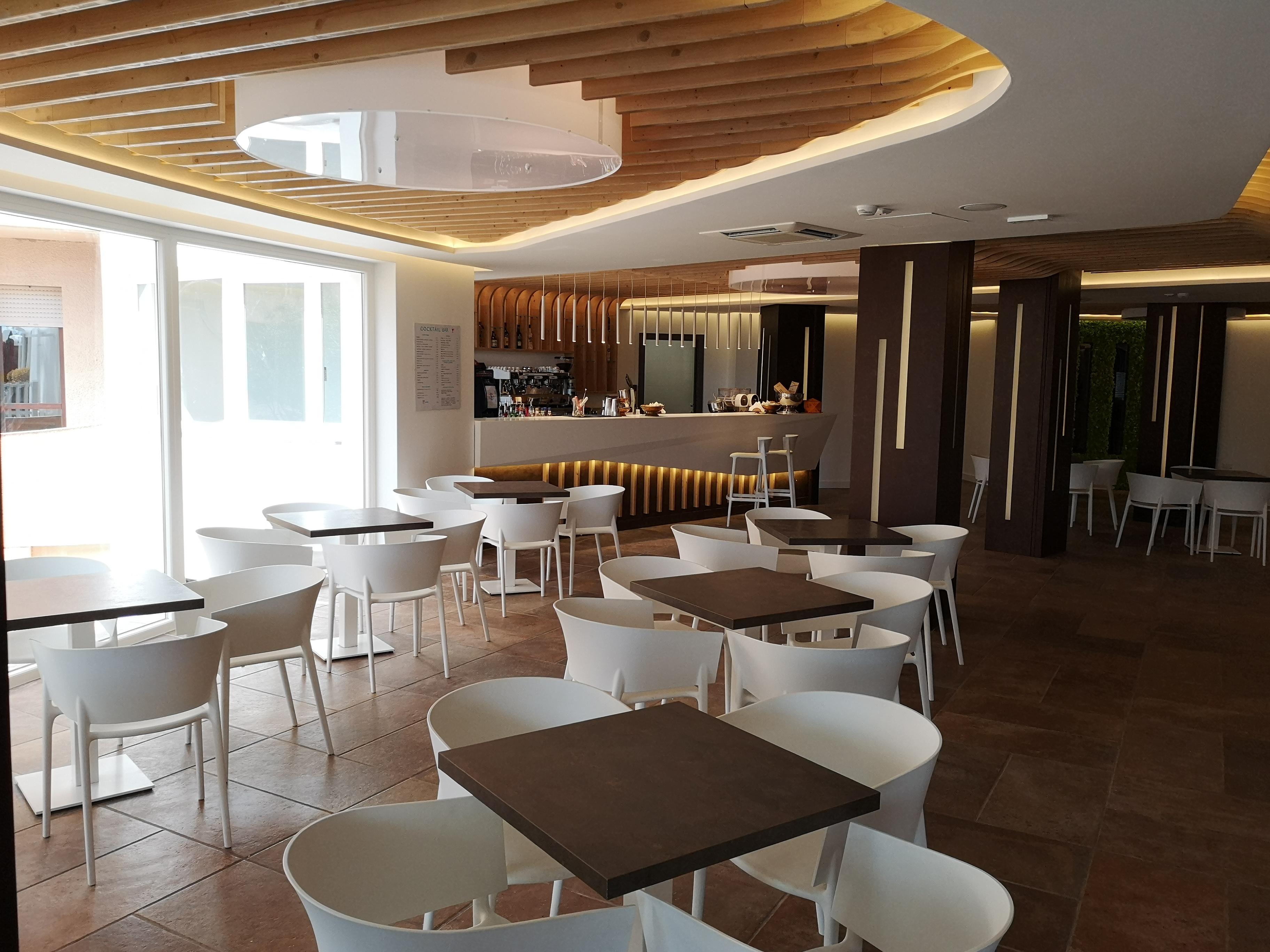 Club Esse Roccaruja Hotel Стинтино Екстериор снимка
