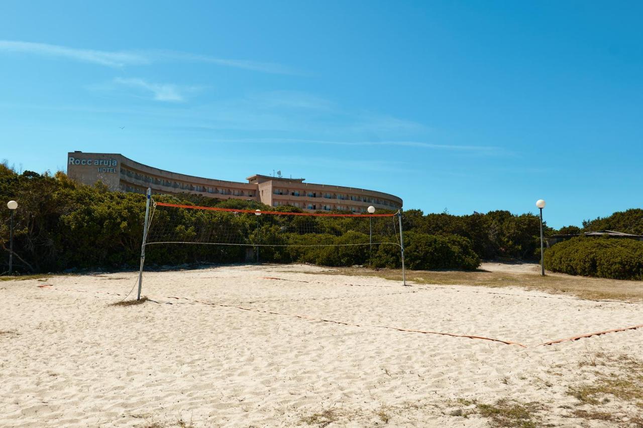 Club Esse Roccaruja Hotel Стинтино Екстериор снимка