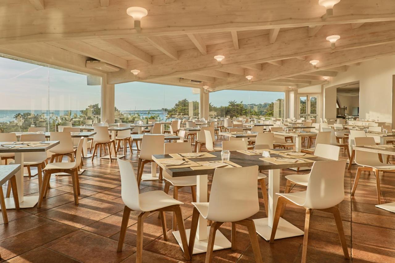 Club Esse Roccaruja Hotel Стинтино Екстериор снимка