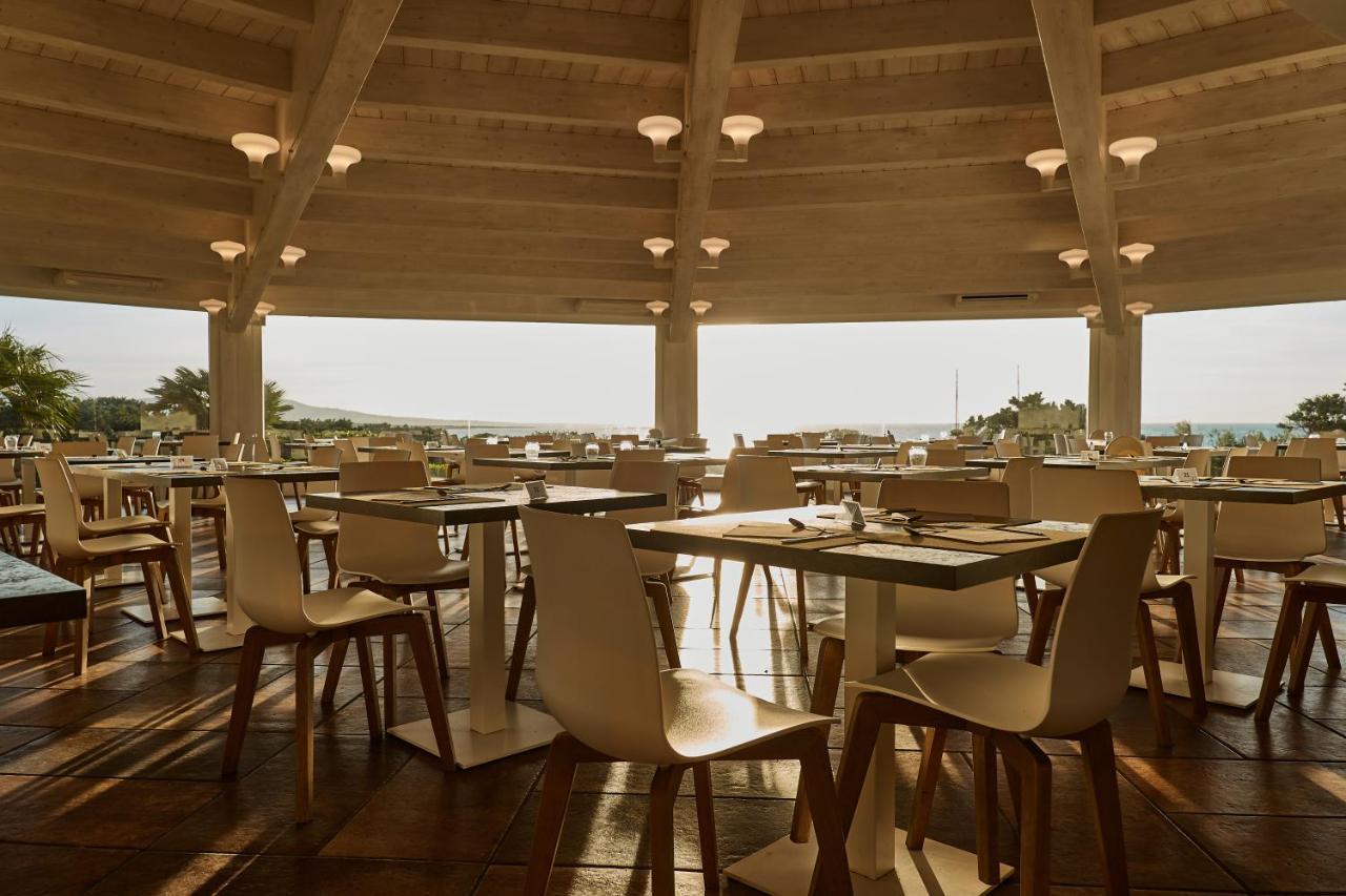 Club Esse Roccaruja Hotel Стинтино Екстериор снимка