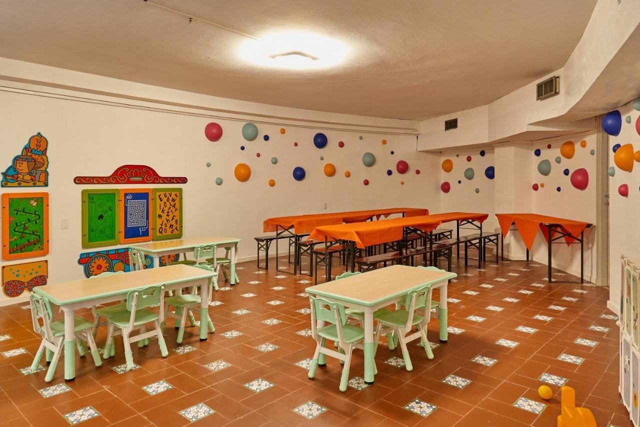 Club Esse Roccaruja Hotel Стинтино Екстериор снимка