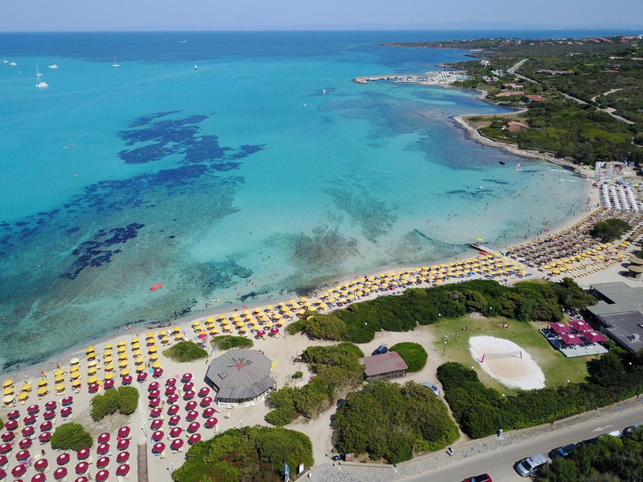 Club Esse Roccaruja Hotel Стинтино Екстериор снимка