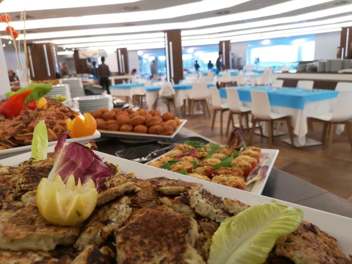 Club Esse Roccaruja Hotel Стинтино Екстериор снимка